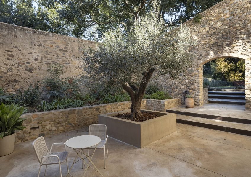 2_Patio de entrada 1